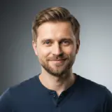 Николай Петров
